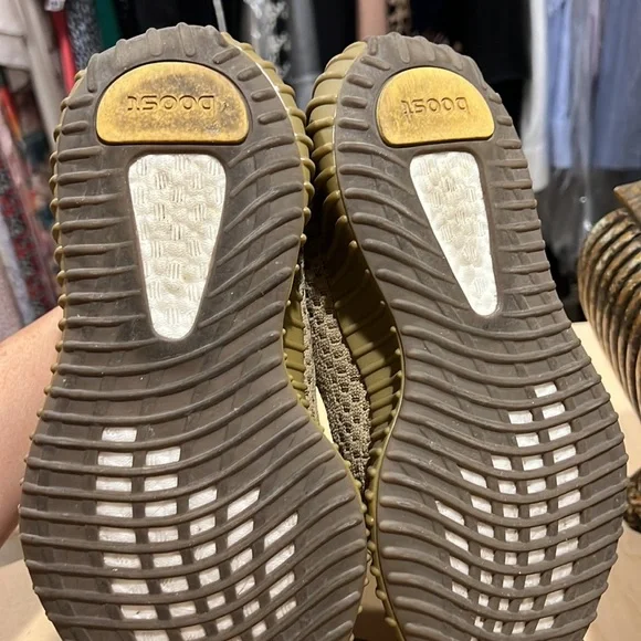YEEZY BOOST 350 V2 EARTH - Picture 4 of 6